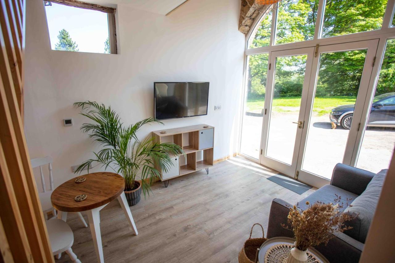Stunning Stone Coach House Apartment Marple Exterior photo